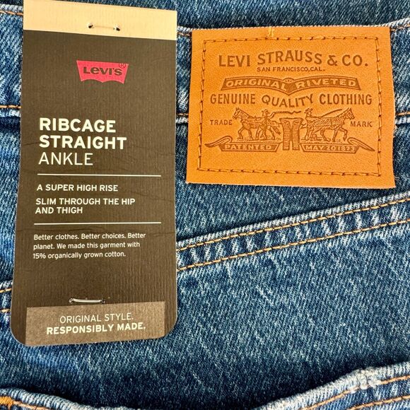 LEVI'S Ribcage Straight Ankle Jeans in Medium Wash - Women's 29x27 - NWT - Picture 3 of 6